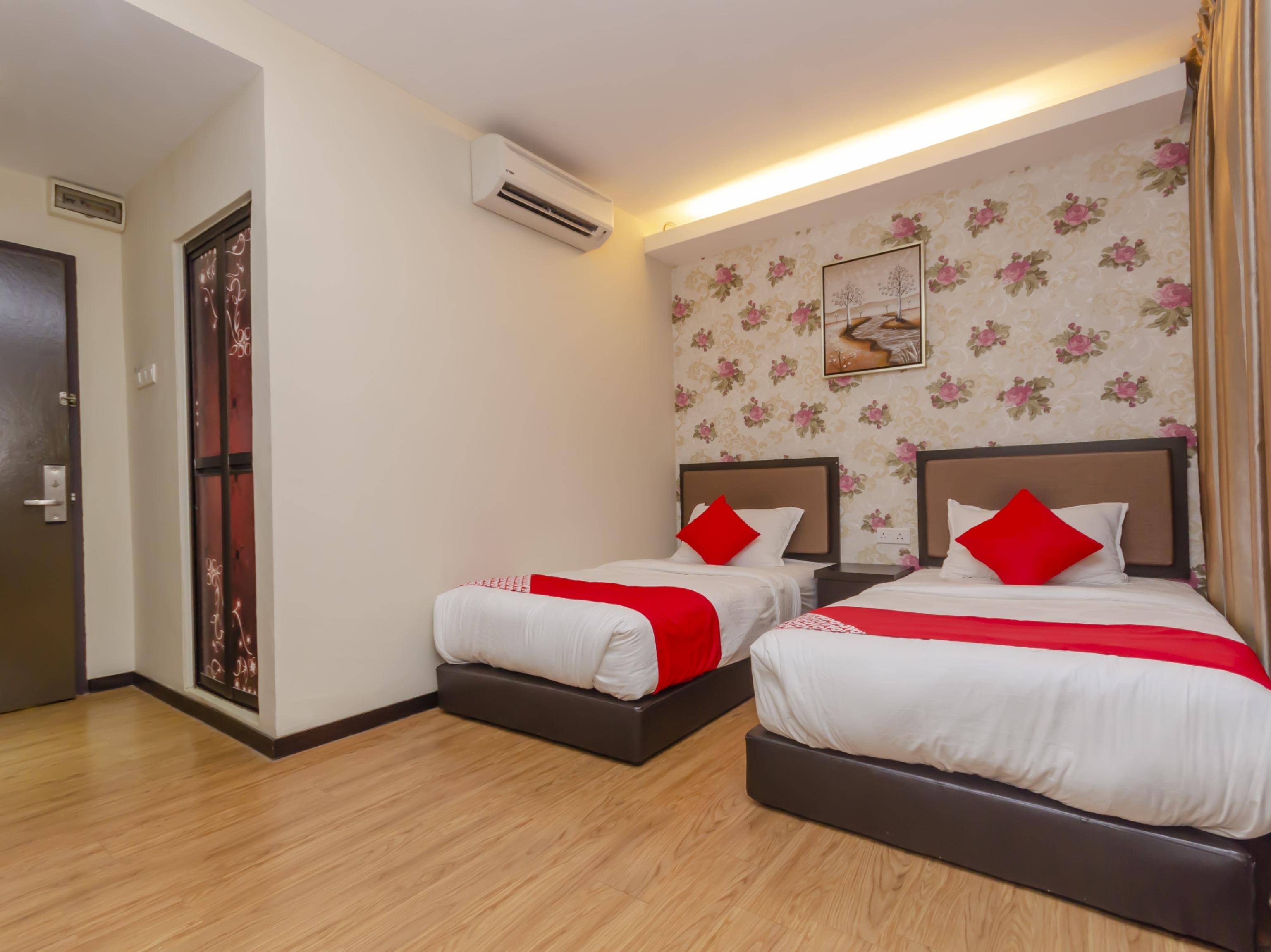 Super Oyo 1214 Oro Hotel Kluang Exterior photo
