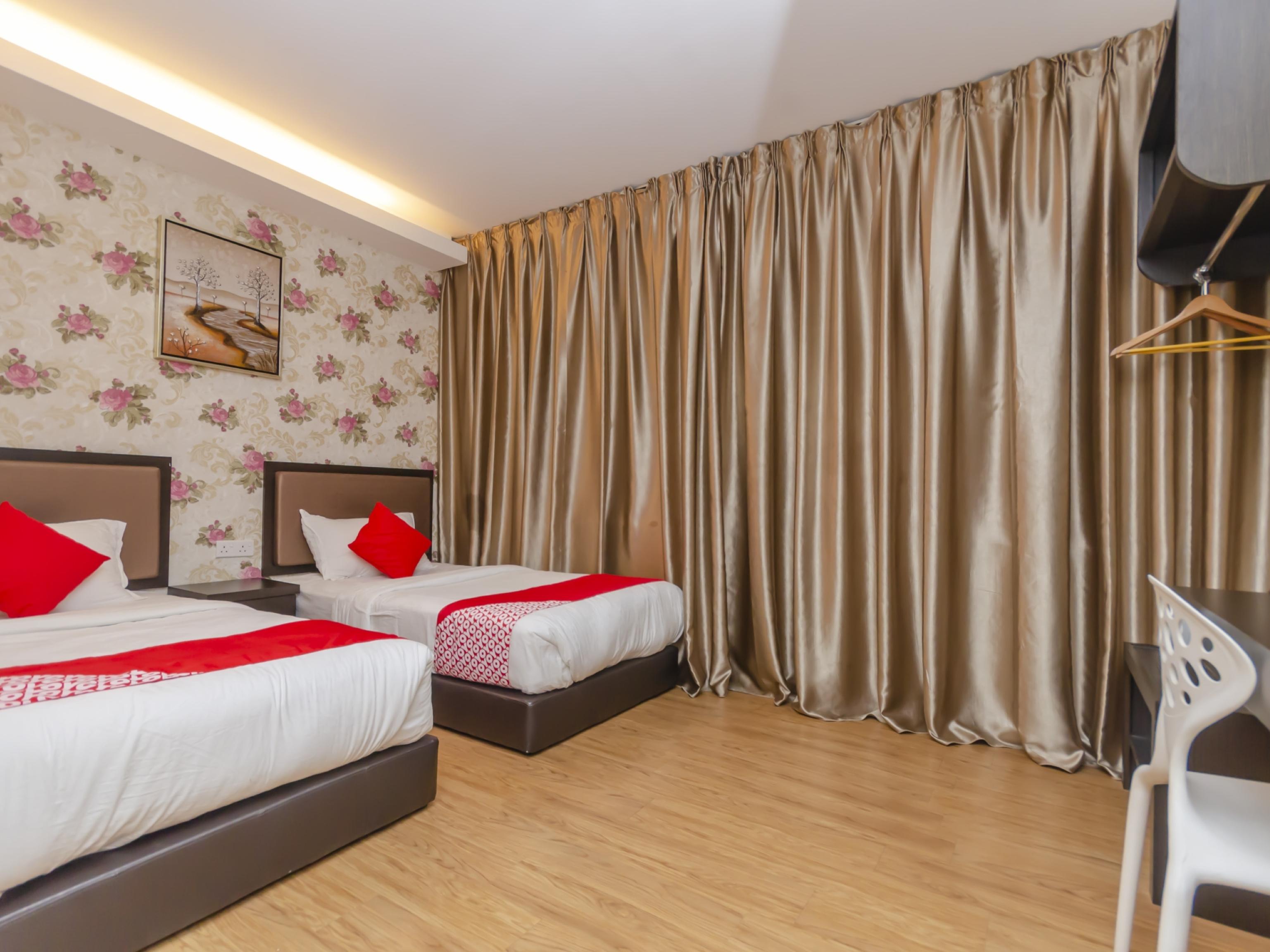 Super Oyo 1214 Oro Hotel Kluang Exterior photo