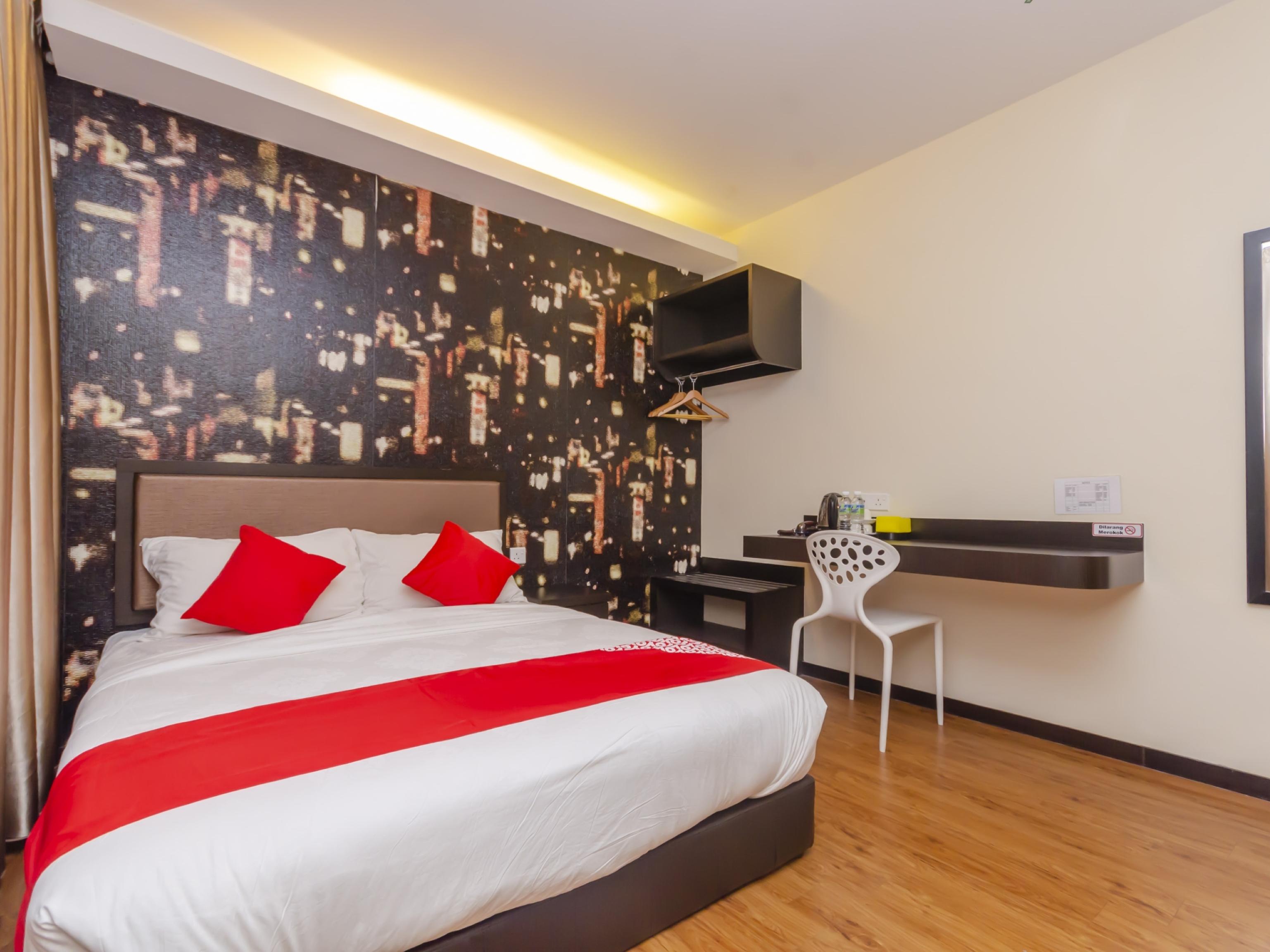 Super Oyo 1214 Oro Hotel Kluang Exterior photo