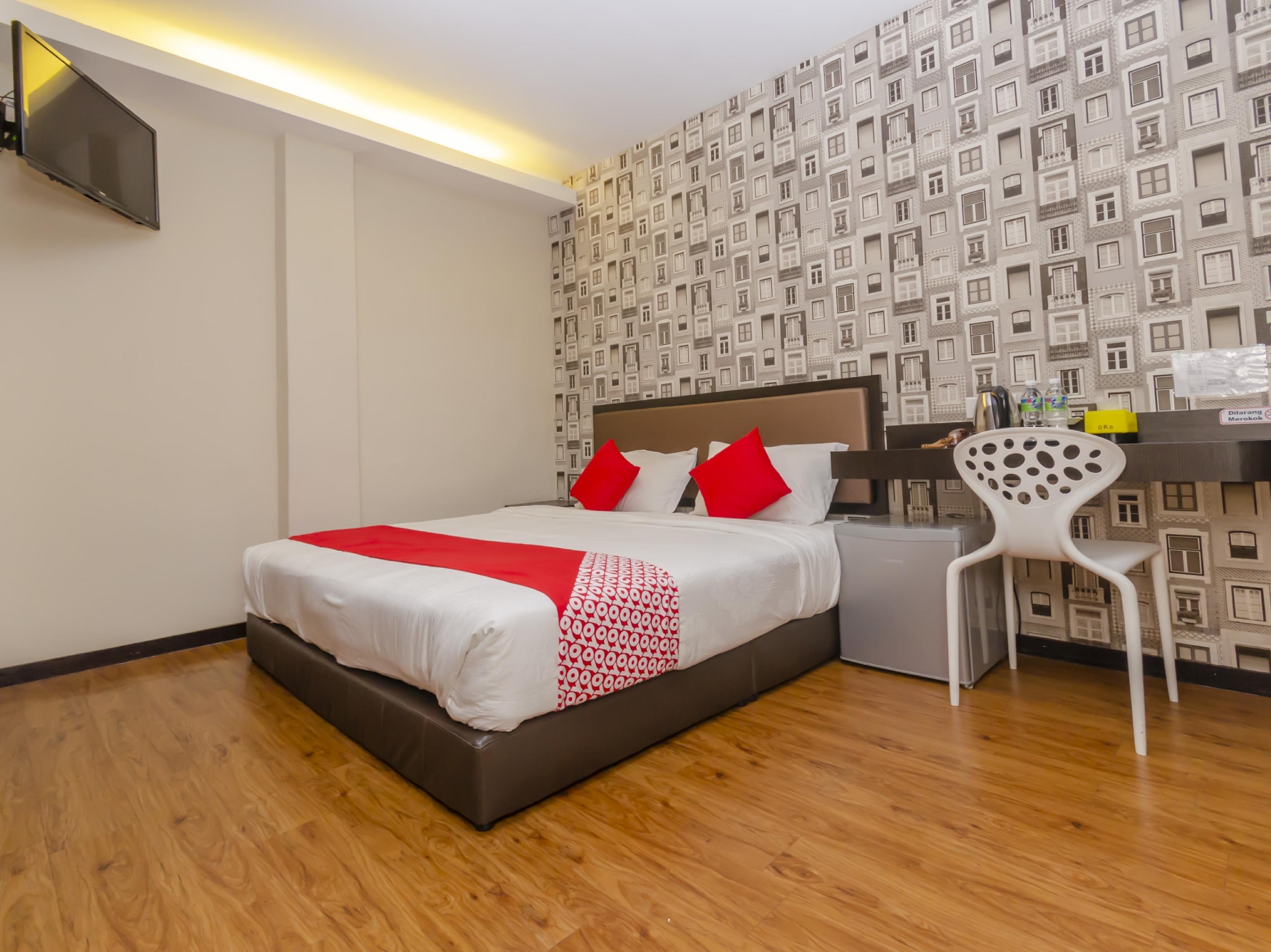 Super Oyo 1214 Oro Hotel Kluang Exterior photo