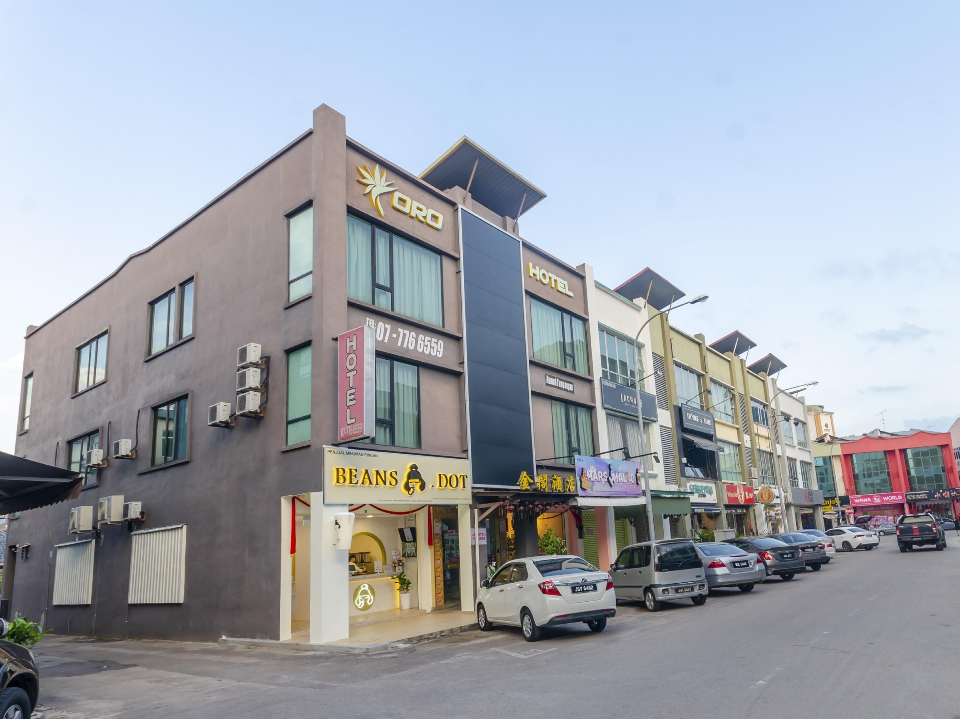 Super Oyo 1214 Oro Hotel Kluang Exterior photo